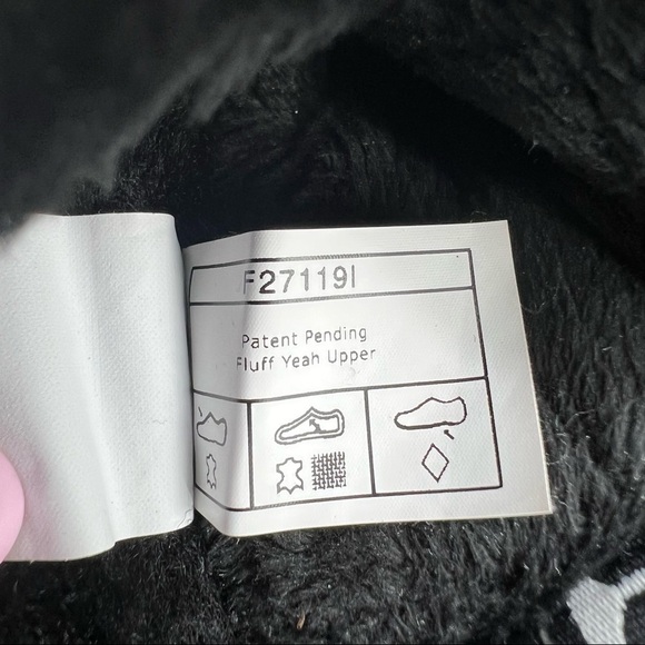 UGG Black Sherpa Fluff Yeah Platform Slide Sandal Slippers Size 6 Women's - Picture 11 of 12